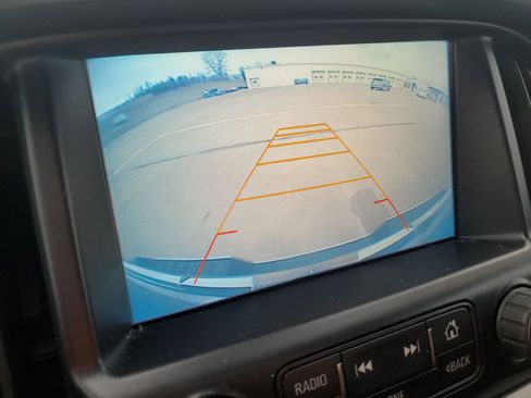 Used 2017 GMC Canyon SLT w/ Driver Alert Package image 23