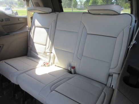 New 2026 GMC Yukon Denali w/ Sun & Power Step Package AWD/4WD image 13