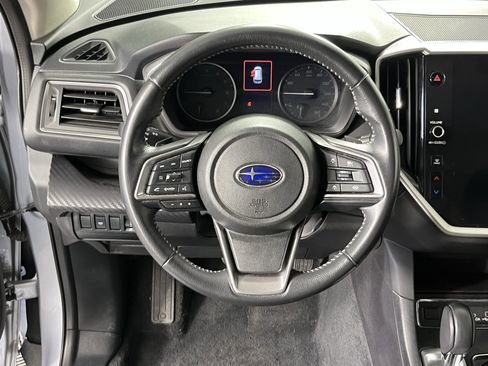 Used 2023 Subaru Ascent Premium image 12