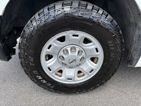 Used 2020 Nissan NV 3500 SV w/ Navigation Package RWD image 33