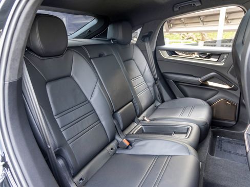 Certified 2025 Porsche Cayenne GTS image 53