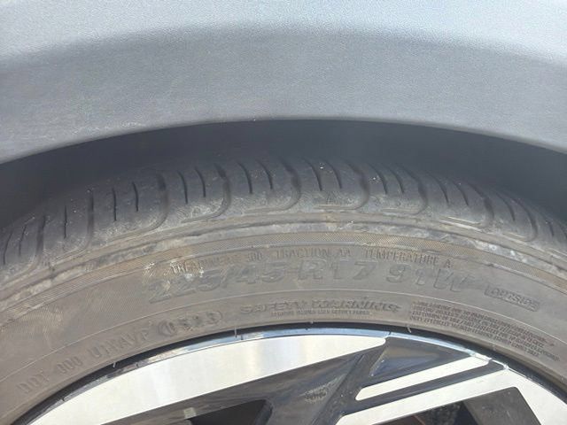 Certified 2025 Kia K4 EX FWD image 2