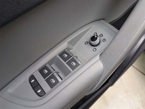 Used 2021 Audi Q5 2.0T Premium Plus w/ Premium Plus Package image 12