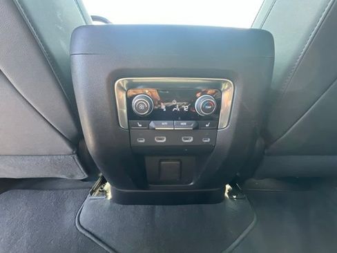 Used 2023 Chevrolet Tahoe Premier w/ Advanced Technology Package AWD/4WD image 23