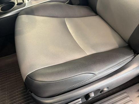 Used 2024 Toyota 4Runner SR5 Premium w/ Moonroof Package AWD/4WD image 15