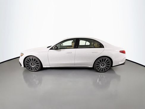 New 2026 Mercedes-Benz E 350 4MATIC Sedan image 4