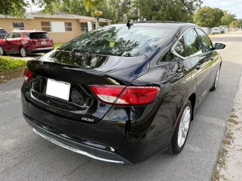 Used 2017 Chrysler 200 Limited Platinum image 7