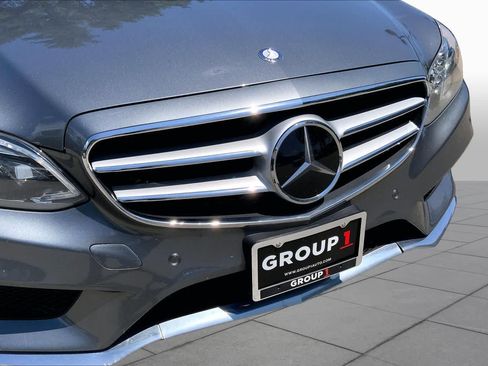 Used 2016 Mercedes-Benz E 350 4MATIC Wagon image 30