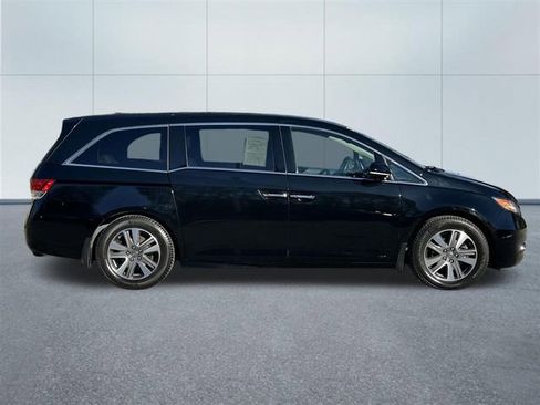 Used 2014 Honda Odyssey Touring Elite image 4