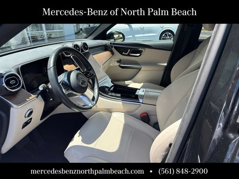 Used 2024 Mercedes-Benz GLC 300 image 4