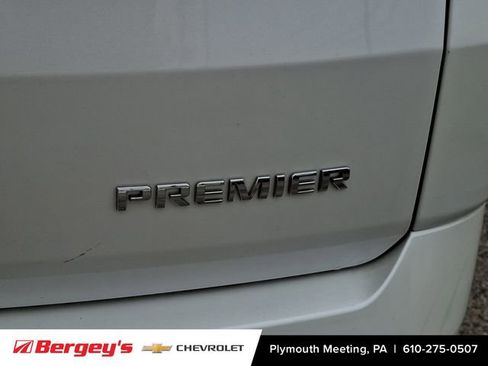 Certified 2022 Chevrolet Traverse Premier image 37