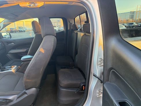 Used 2018 Chevrolet Colorado LT w/ LT Convenience Package image 27