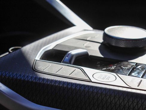 Used 2025 BMW M240i xDrive Coupe image 23