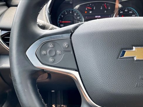 Used 2023 Chevrolet Traverse LT FWD image 18