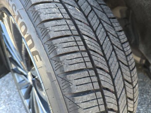 Used 2024 Lexus RX 350 Premium image 34