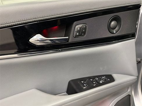 Used 2023 Lincoln Nautilus Reserve w/ Equipment Group 201A image 33