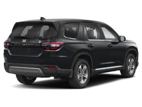 Used 2023 Honda Pilot EX-L image 2