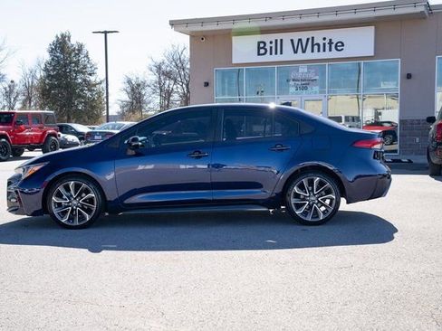 Used 2020 Toyota Corolla XSE image 3