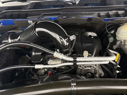 Used 2018 RAM 1500 Sport w/ Hydro Blue Sport Package image 29