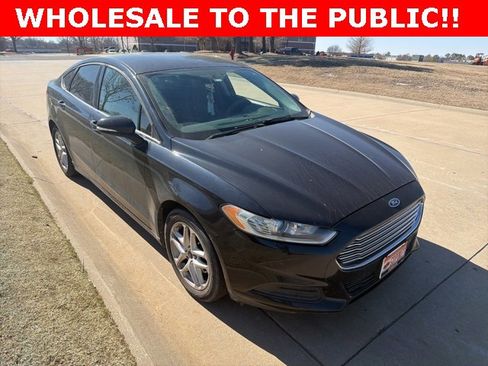 Used 2014 Ford Fusion SE image 1