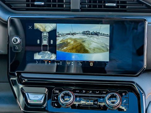 Used 2026 GMC Sierra 1500 AT4 w/ Technology Package image 26