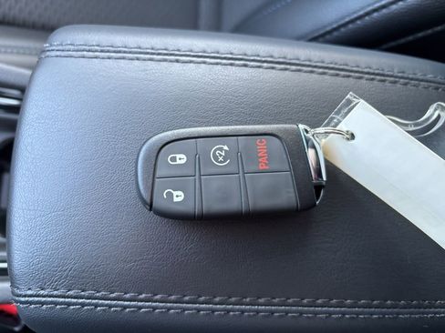 New 2026 Jeep Compass Latitude image 47