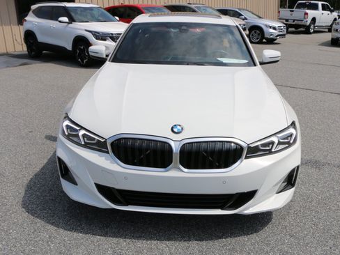 Used 2024 BMW 330i Sedan w/ Premium Package RWD image 11