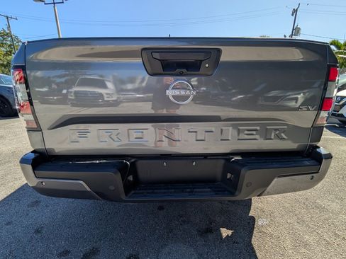 Certified 2024 Nissan Frontier SV w/ Technology Package image 13
