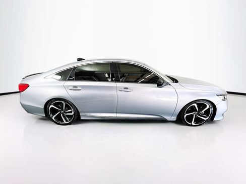 Used 2021 Honda Accord Sport image 2