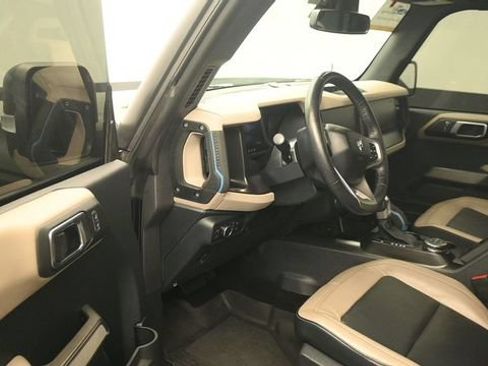 Certified 2022 Ford Bronco Wildtrak AWD/4WD image 12