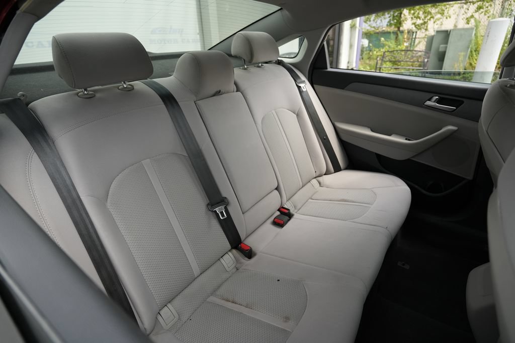 Used 2017 Hyundai Sonata SE FWD image 26