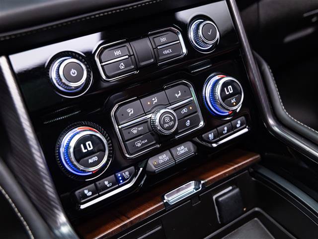 Used 2023 GMC Yukon XL Denali Ultimate AWD/4WD image 28