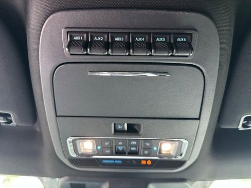 Used 2025 Ford F250 Platinum w/ FX4 Off-Road Package AWD/4WD image 35