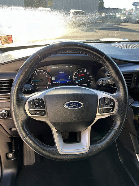 Used 2021 Ford Explorer Limited w/ Equipment Group 301A RWD image 9