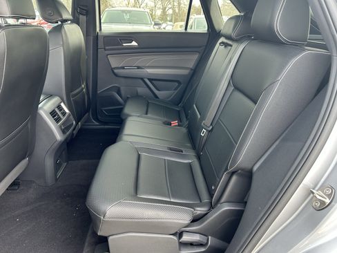 Used 2021 Volkswagen Atlas Cross Sport SEL R-Line image 24