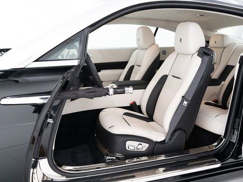 Certified 2019 Rolls-Royce Wraith RWD image 20