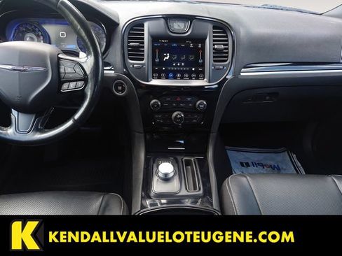 Used 2018 Chrysler 300 S w/ Safetytec Plus Group AWD/4WD image 10