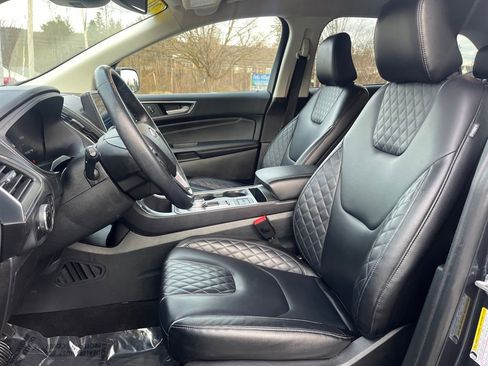 Used 2024 Ford Edge Titanium image 16