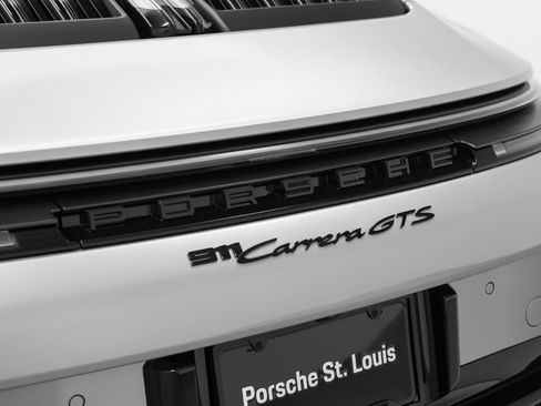 Certified 2025 Porsche 911 Carrera GTS RWD image 25