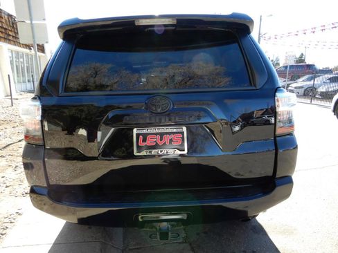 Used 2022 Toyota 4Runner SR5 image 6