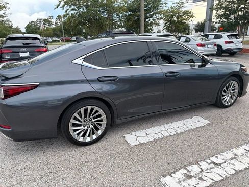 Used 2022 Lexus ES 350 Ultra Luxury w/ Accessory Package 2 FWD image 22
