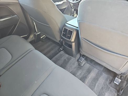 Used 2025 Kia Sportage LX image 11