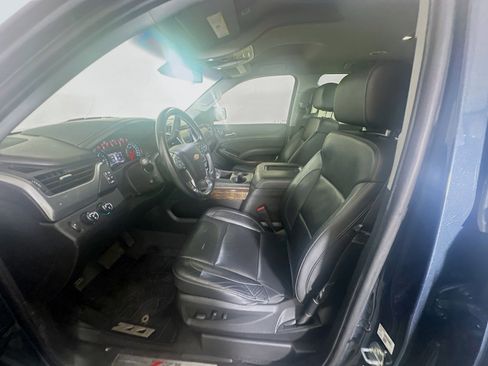 Used 2020 Chevrolet Tahoe LT w/ Luxury Package image 13