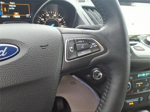 Used 2019 Ford Escape Titanium image 15