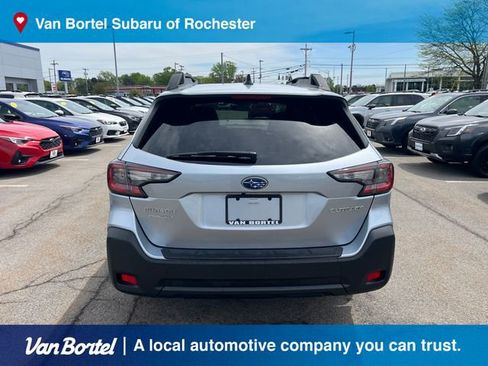 Certified 2025 Subaru Outback Premium AWD/4WD image 4