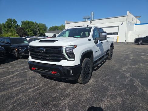 New 2026 Chevrolet Silverado 3500 LT w/ Trail Boss Package AWD/4WD image 3
