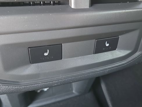 Used 2020 Volkswagen Atlas Cross Sport SEL Premium R-Line image 33