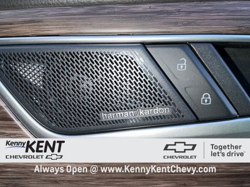 Used 2024 Volkswagen Atlas SEL Premium R-Line image 23