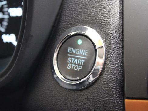 Used 2021 Ford EcoSport SE w/ SE Convenience Package image 39