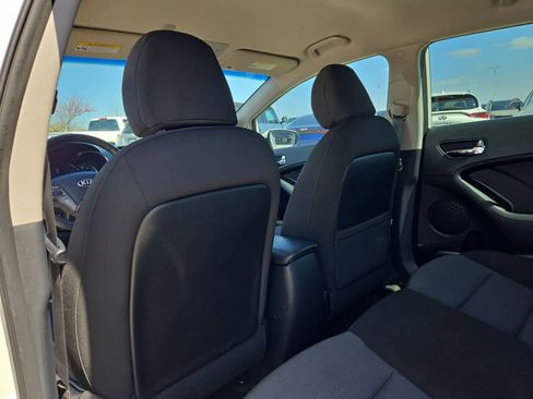 Used 2016 Kia Forte EX image 16